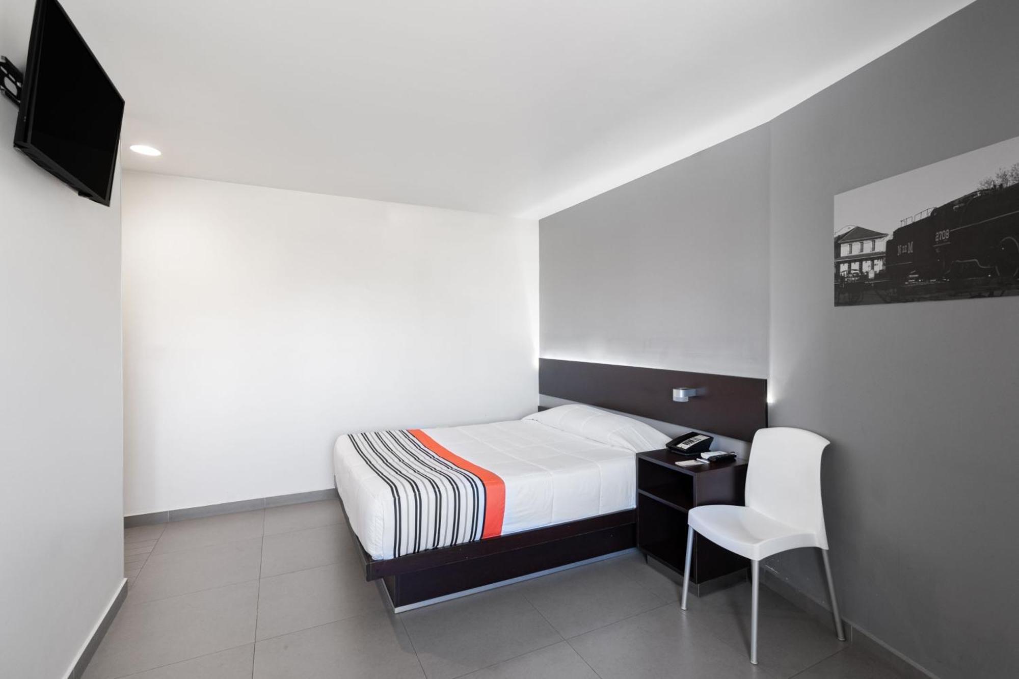 City Express Junior By Marriott Aguascalientes Centro Esterno foto