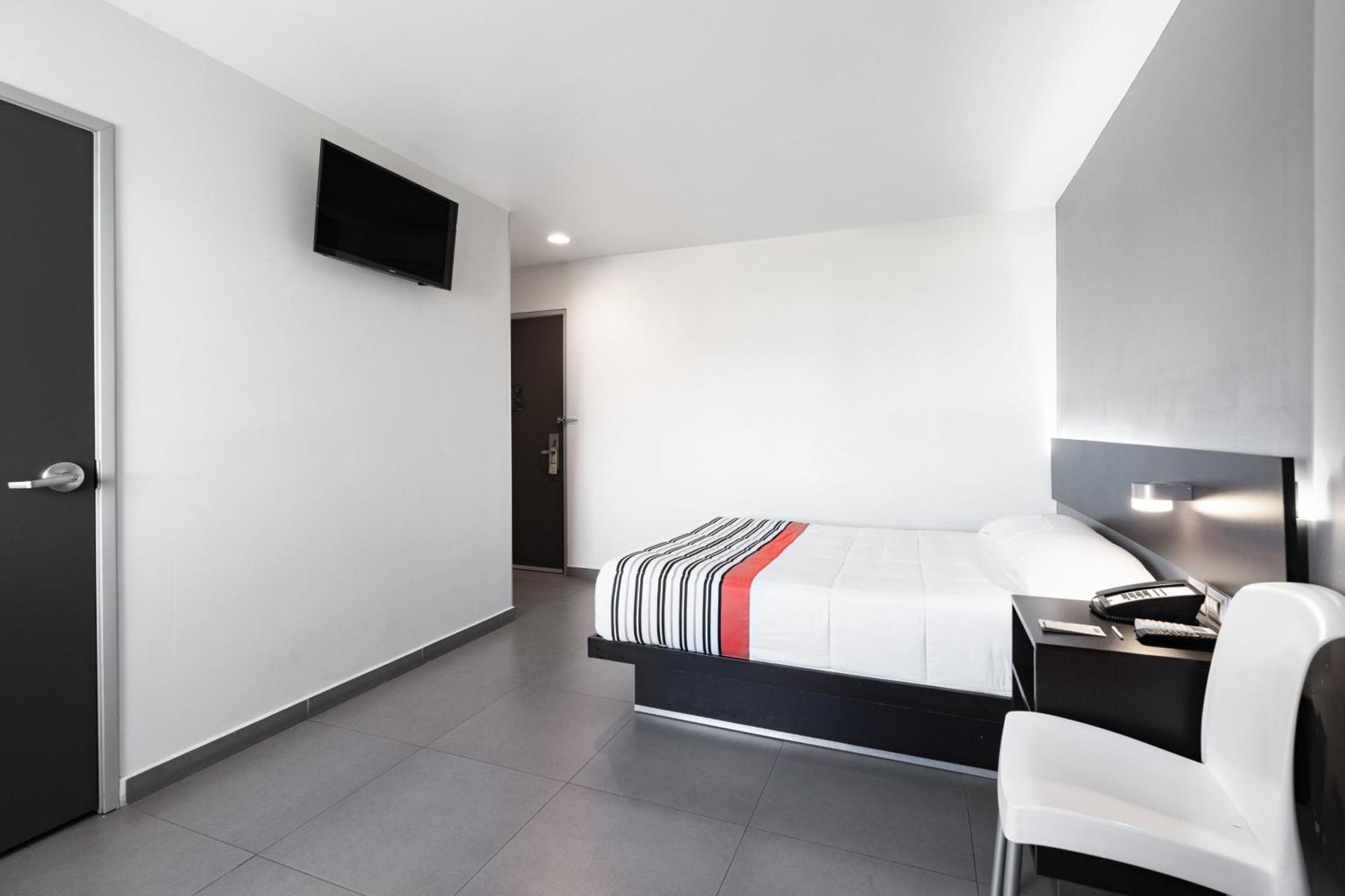 City Express Junior By Marriott Aguascalientes Centro Esterno foto