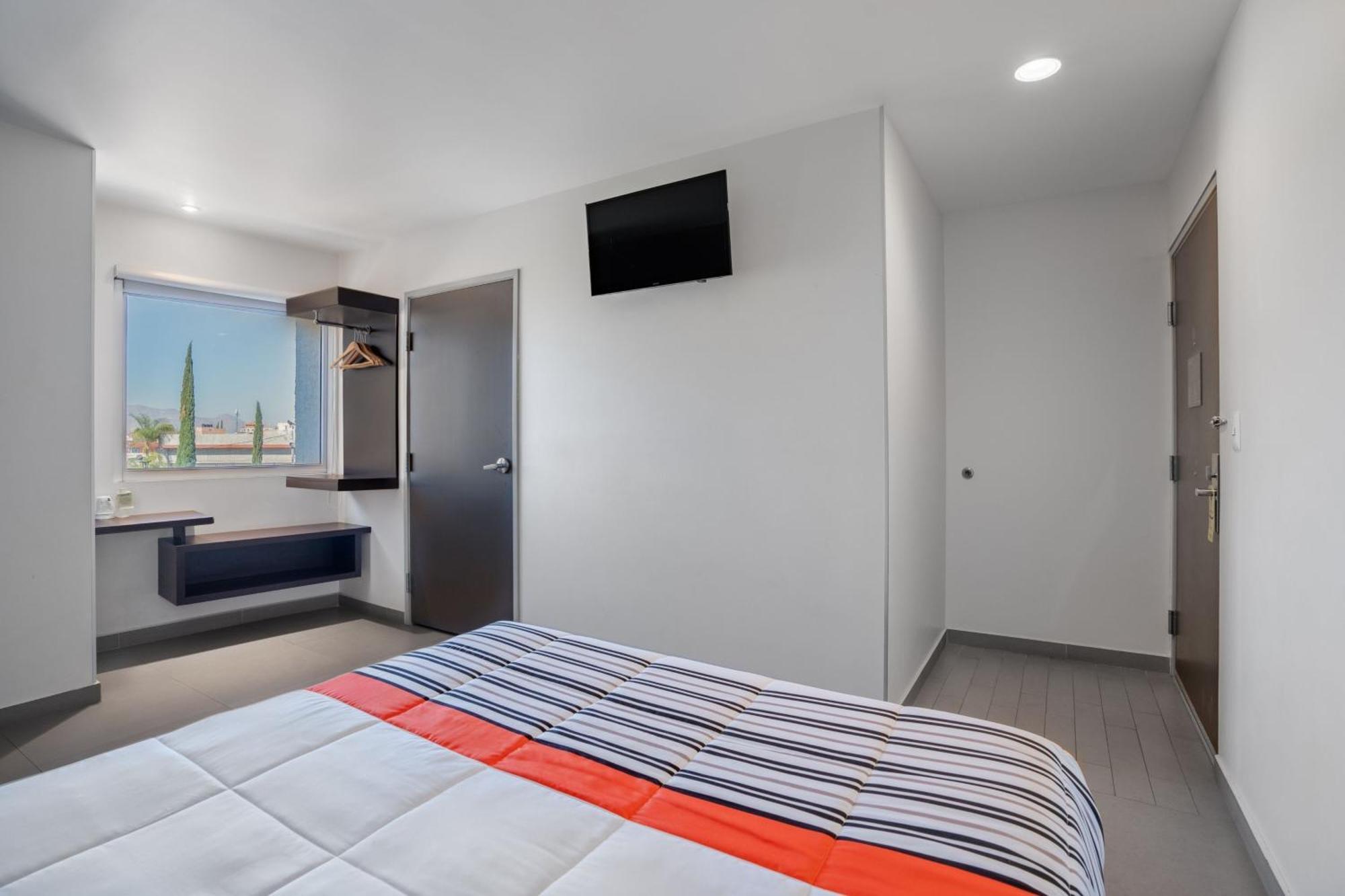 City Express Junior By Marriott Aguascalientes Centro Esterno foto
