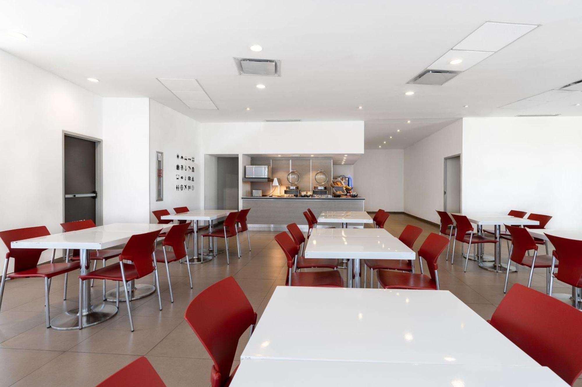 City Express Junior By Marriott Aguascalientes Centro Esterno foto